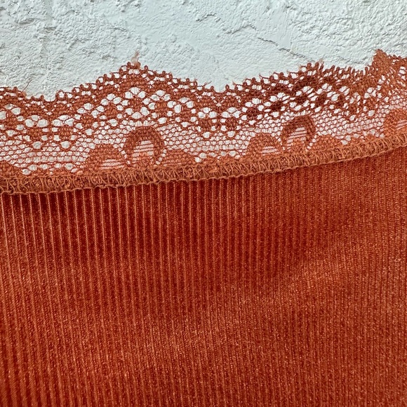 Forever 21 P2P 16” Copper Color Soft Crop Tank Lace Large - Picture 5 of 7